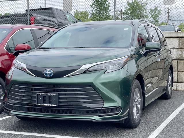 new 2025 Toyota Sienna car, priced at $47,250