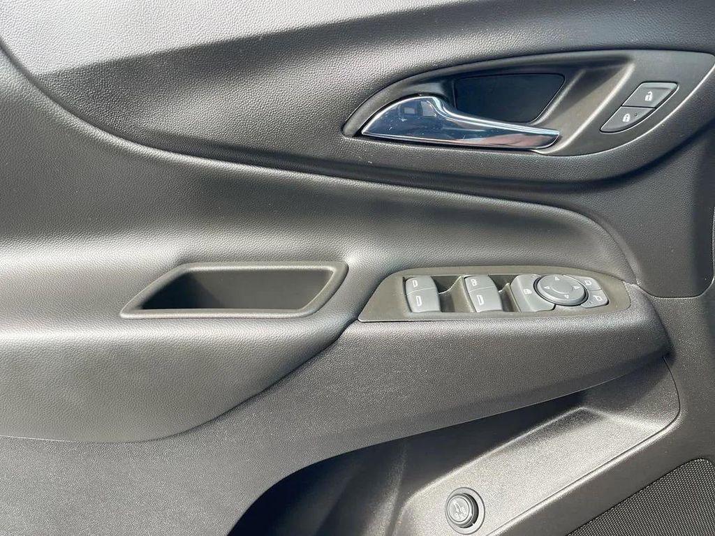 used 2022 Chevrolet Equinox car, priced at $19,467