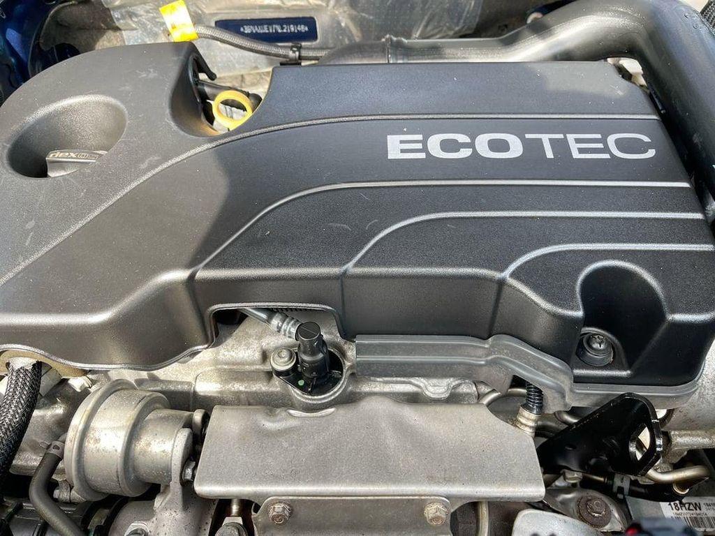 used 2022 Chevrolet Equinox car, priced at $19,467