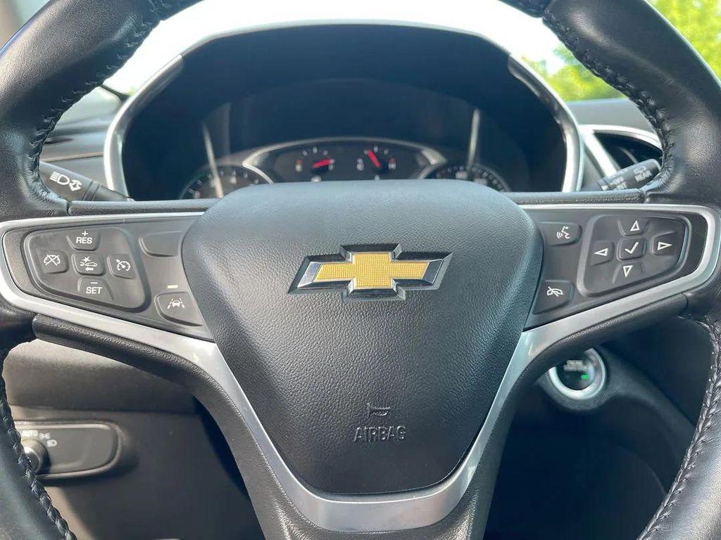 used 2022 Chevrolet Equinox car, priced at $19,467