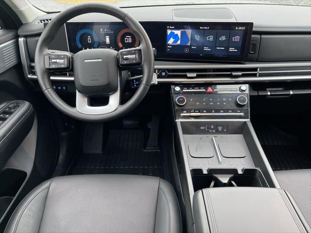 used 2024 Hyundai Santa Fe car, priced at $31,587