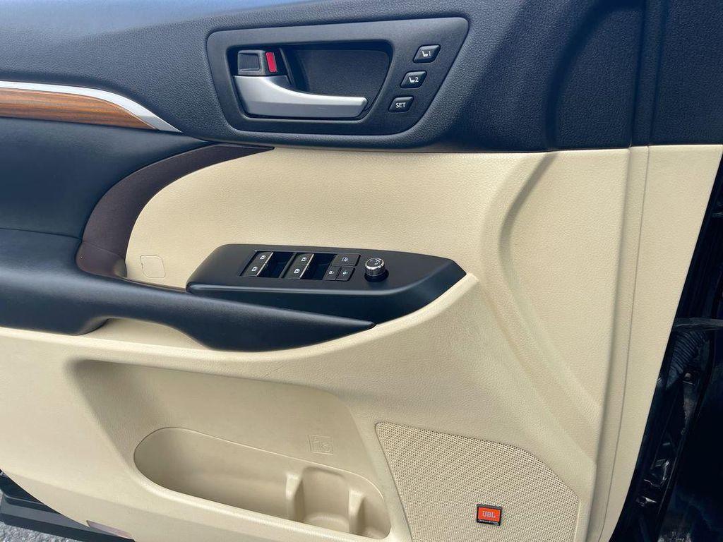 used 2019 Toyota Highlander car, priced at $25,485