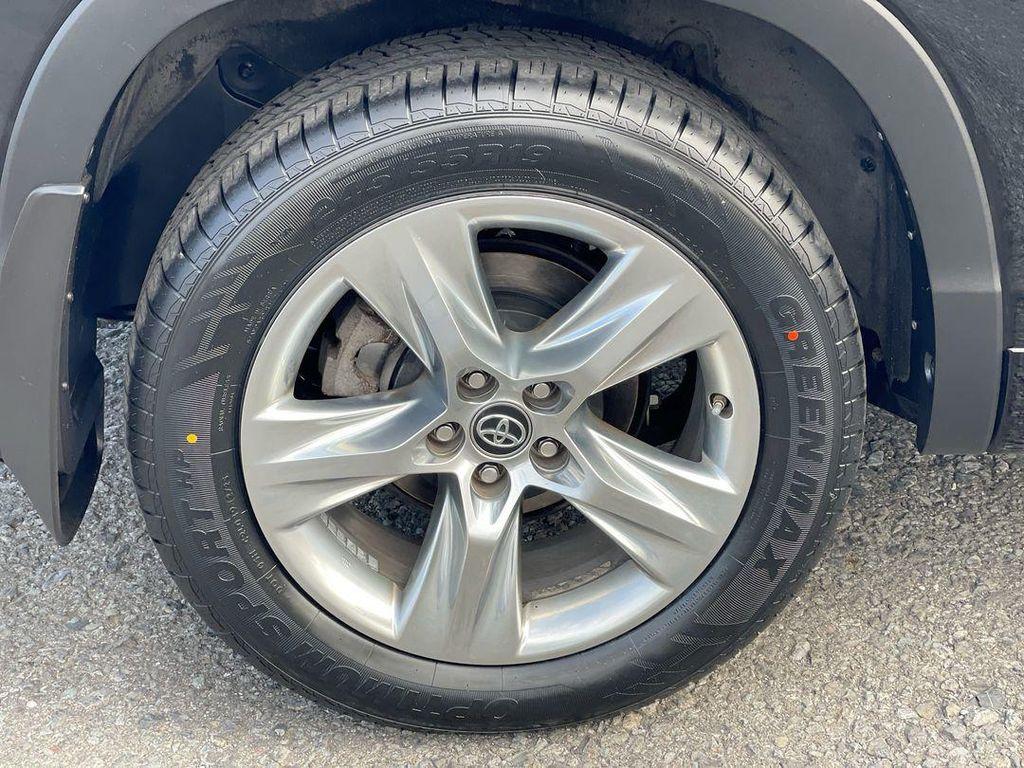 used 2019 Toyota Highlander car, priced at $25,485