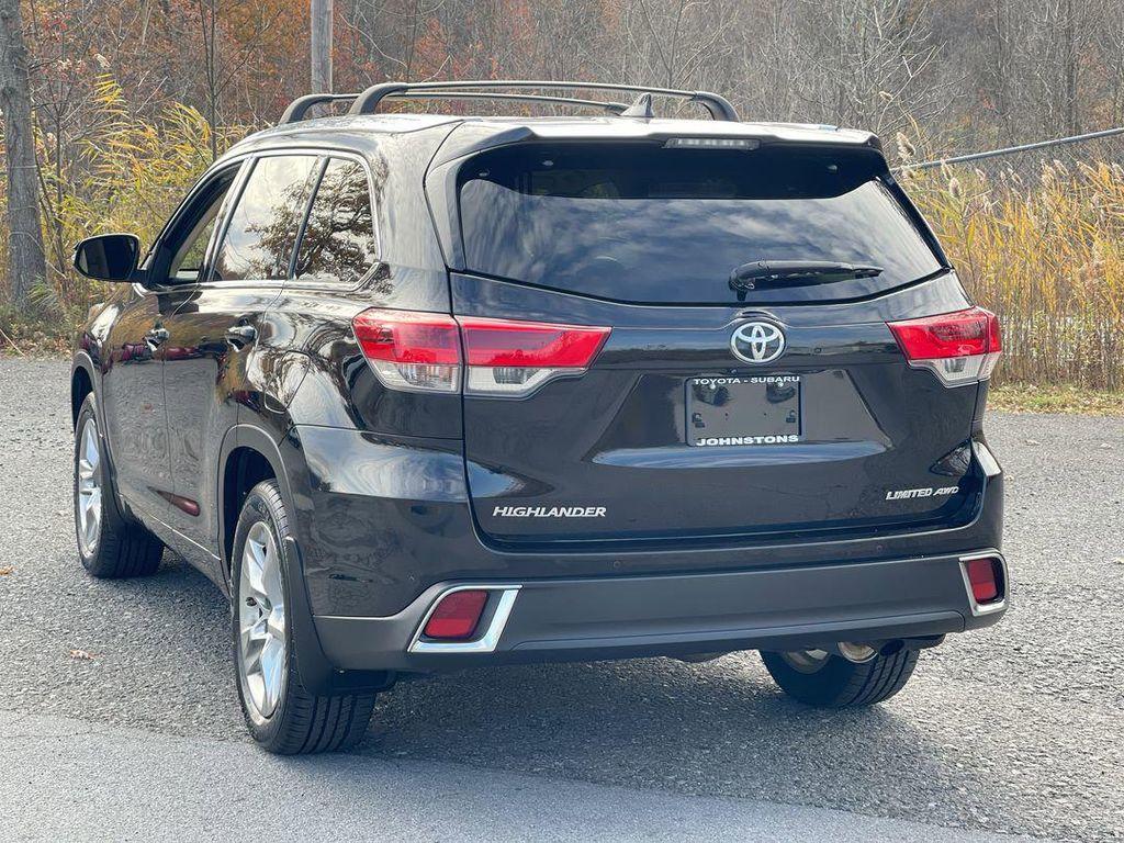 used 2019 Toyota Highlander car, priced at $25,485
