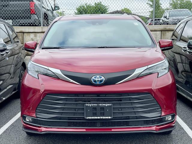 new 2025 Toyota Sienna car, priced at $50,115