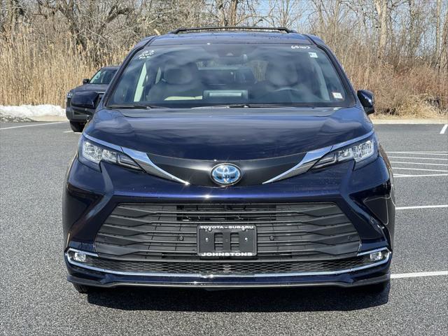 used 2023 Toyota Sienna car, priced at $56,584