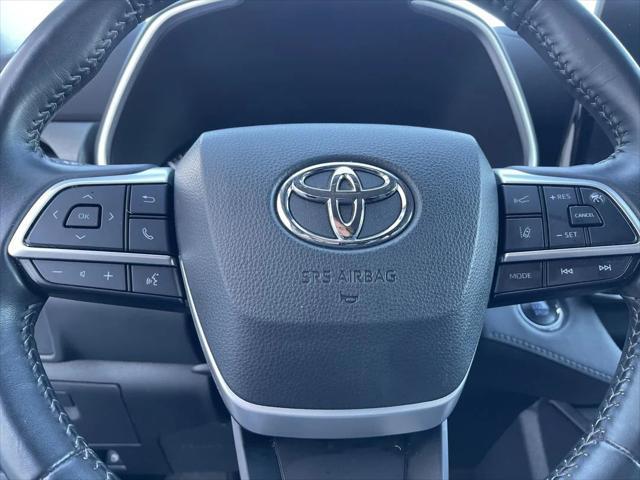 used 2022 Toyota Highlander car, priced at $37,985