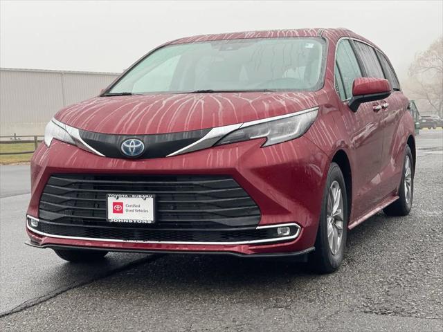 used 2022 Toyota Sienna car, priced at $43,987