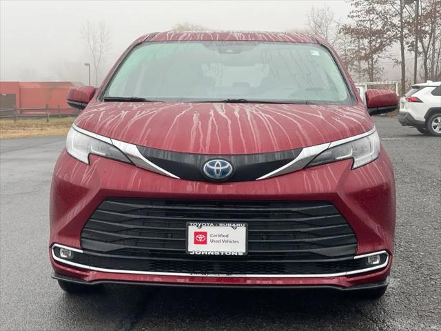 used 2022 Toyota Sienna car, priced at $43,987