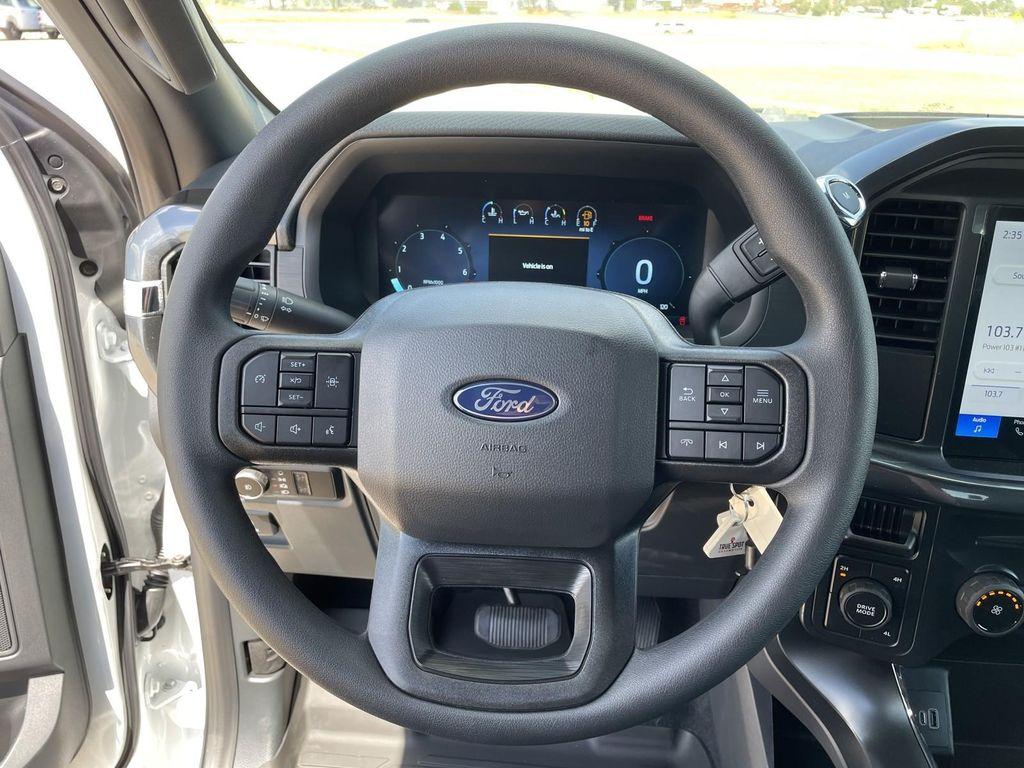 new 2025 Ford F-150 car, priced at $52,960