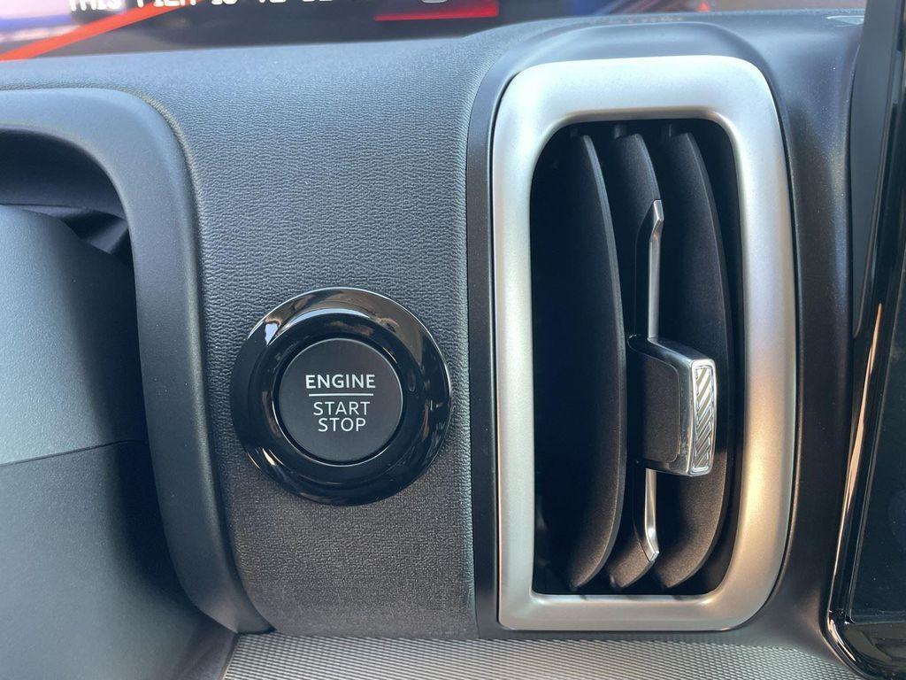 new 2025 Ford Expedition car, priced at $61,489