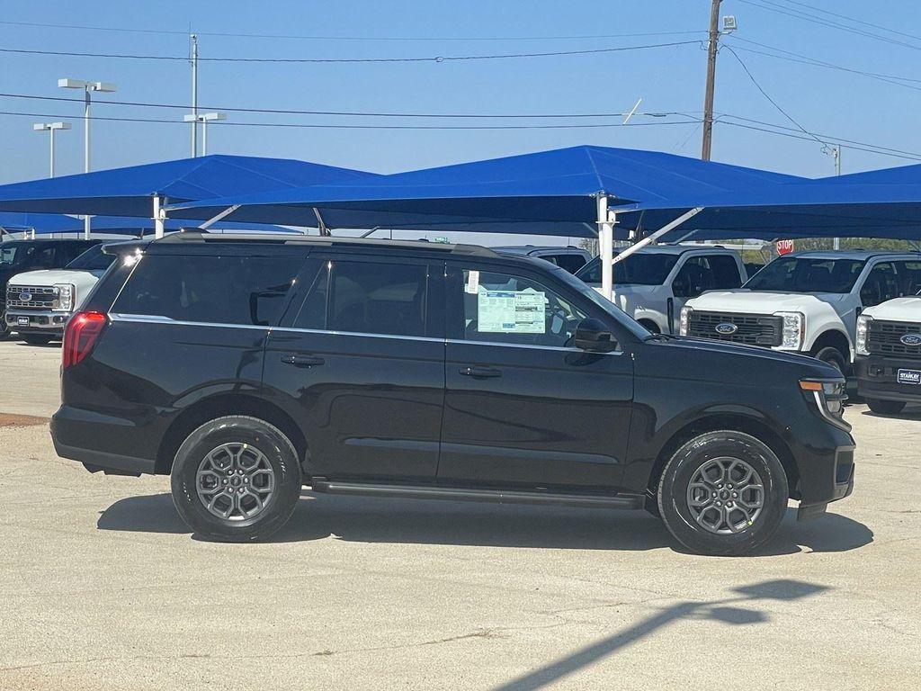 new 2025 Ford Expedition car, priced at $61,489