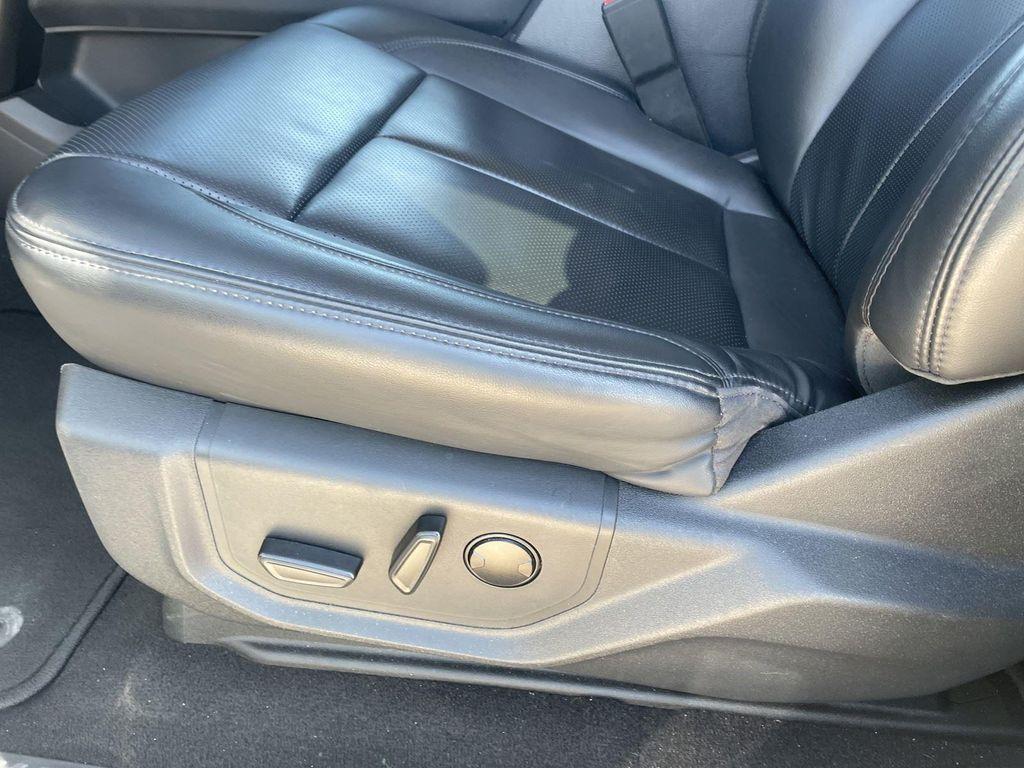 used 2024 Ford Expedition car, priced at $41,995