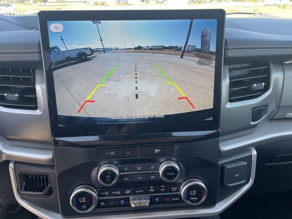 used 2024 Ford Expedition car, priced at $41,995