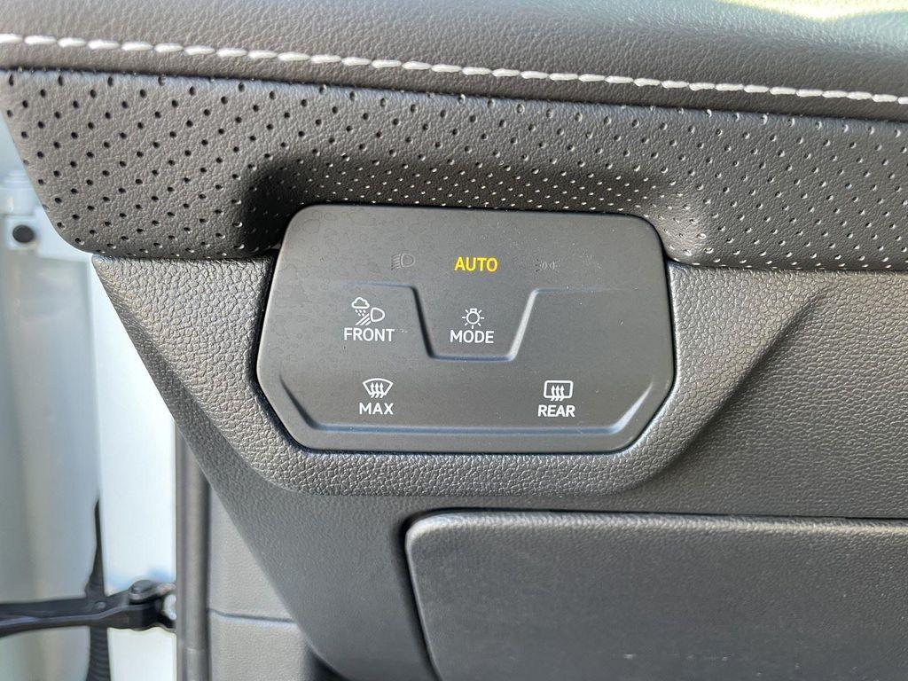 used 2025 Volkswagen Atlas car, priced at $33,314