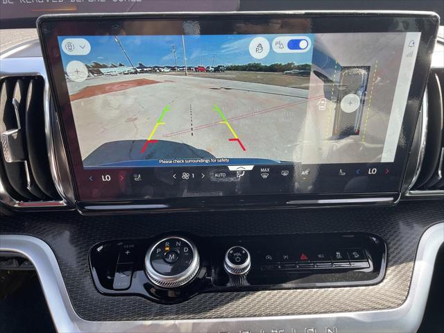 new 2025 Ford Expedition car, priced at $84,485