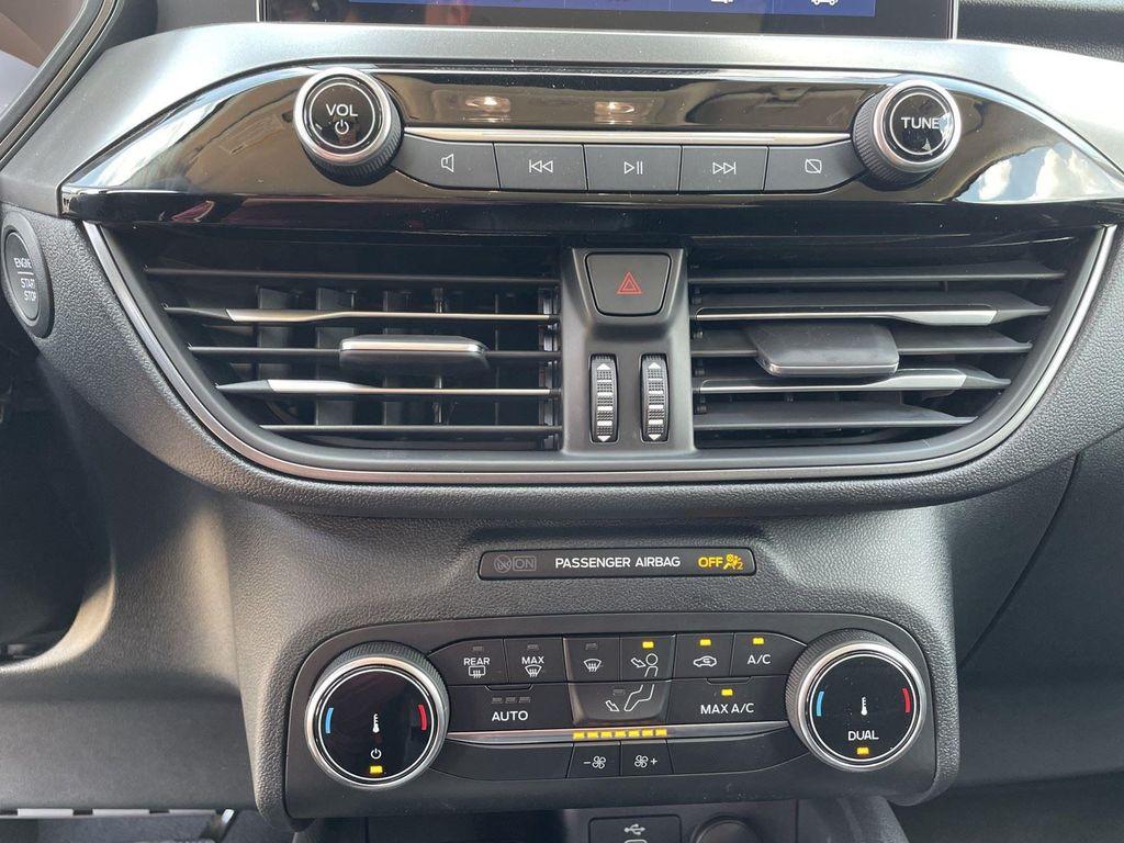 new 2025 Ford Escape car, priced at $30,076