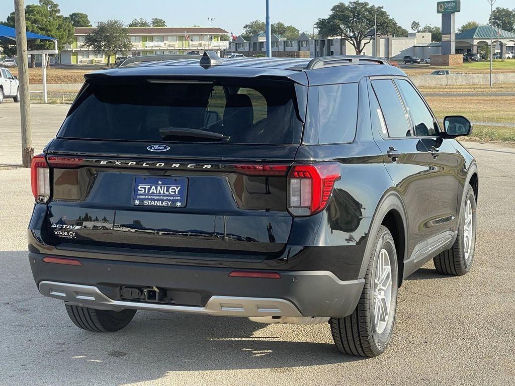 new 2025 Ford Explorer car, priced at $45,265
