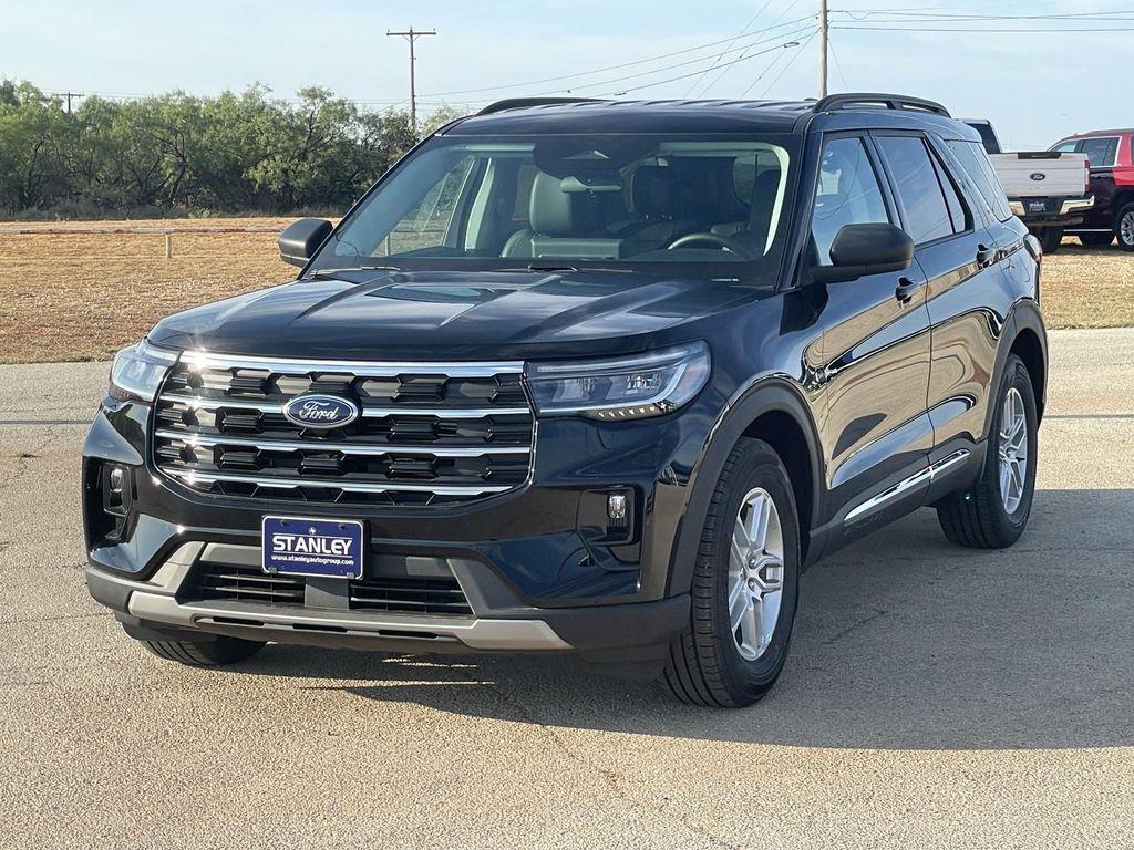 new 2025 Ford Explorer car, priced at $45,265
