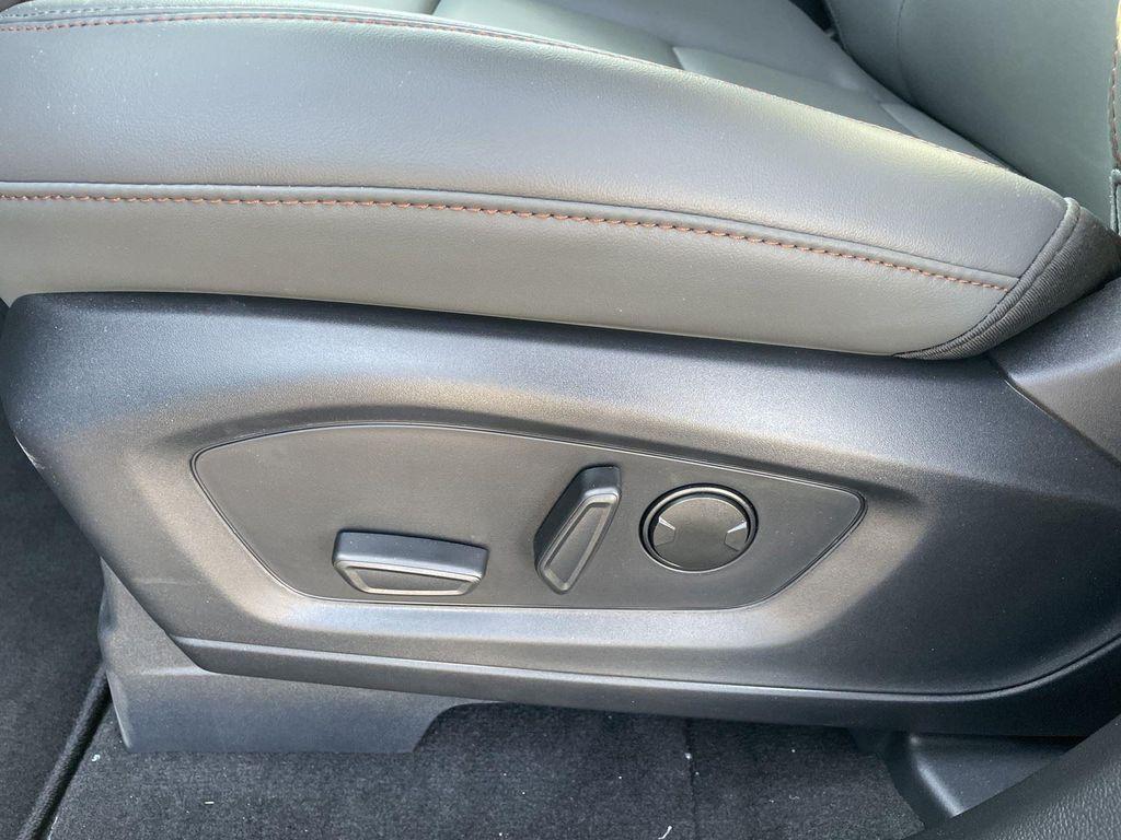 new 2025 Ford Explorer car, priced at $42,652