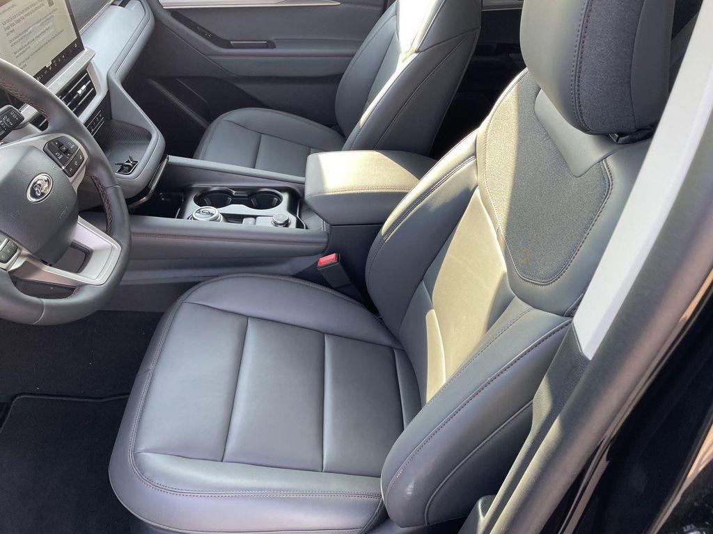 new 2025 Ford Explorer car, priced at $42,652