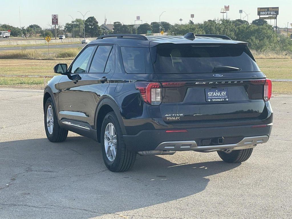 new 2025 Ford Explorer car, priced at $45,265