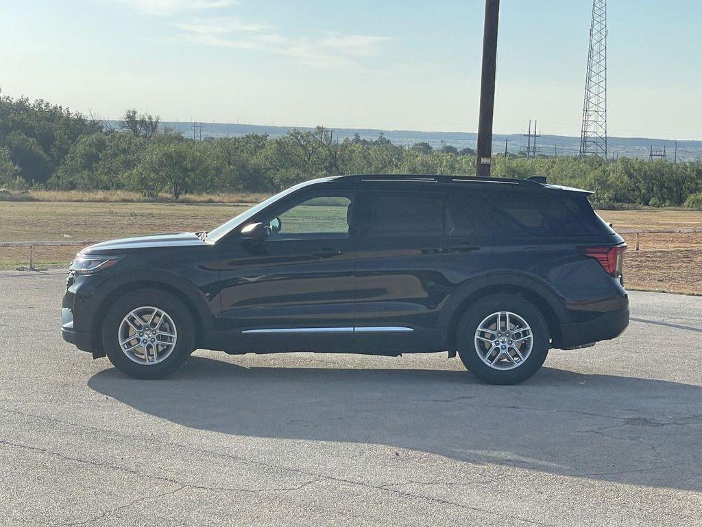 new 2025 Ford Explorer car, priced at $42,652