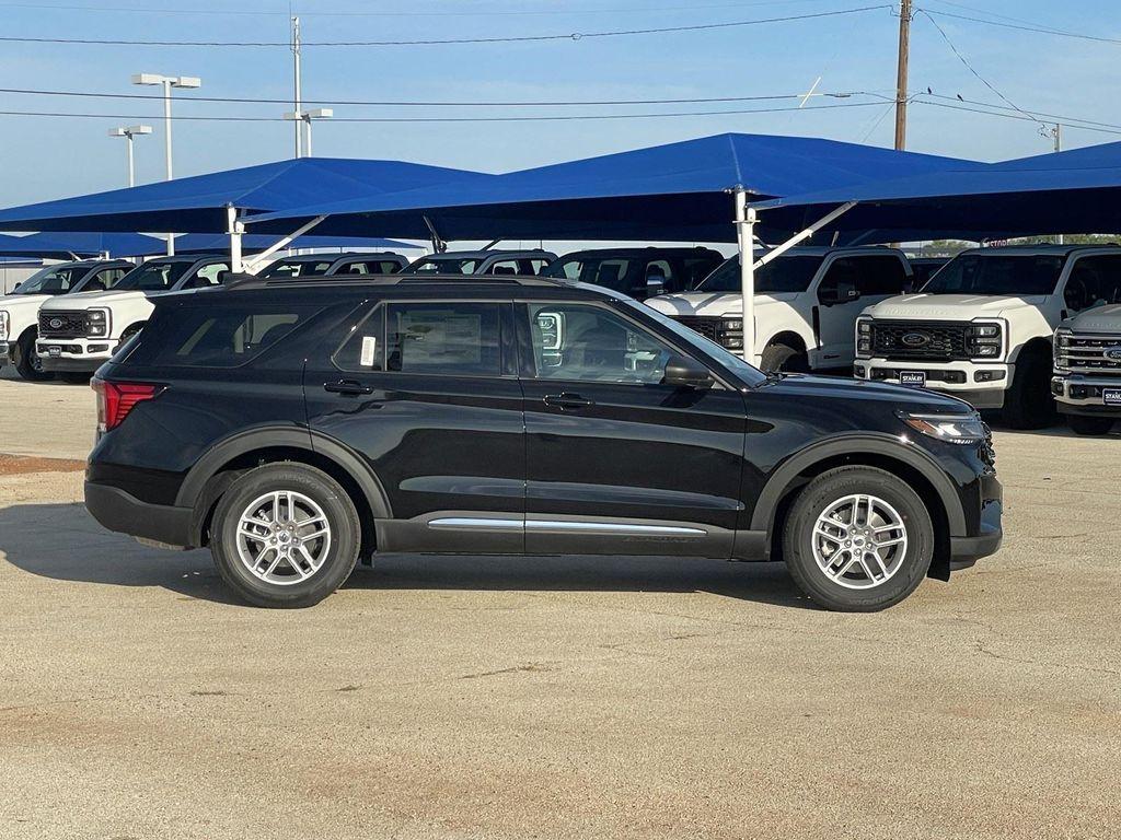 new 2025 Ford Explorer car, priced at $42,652