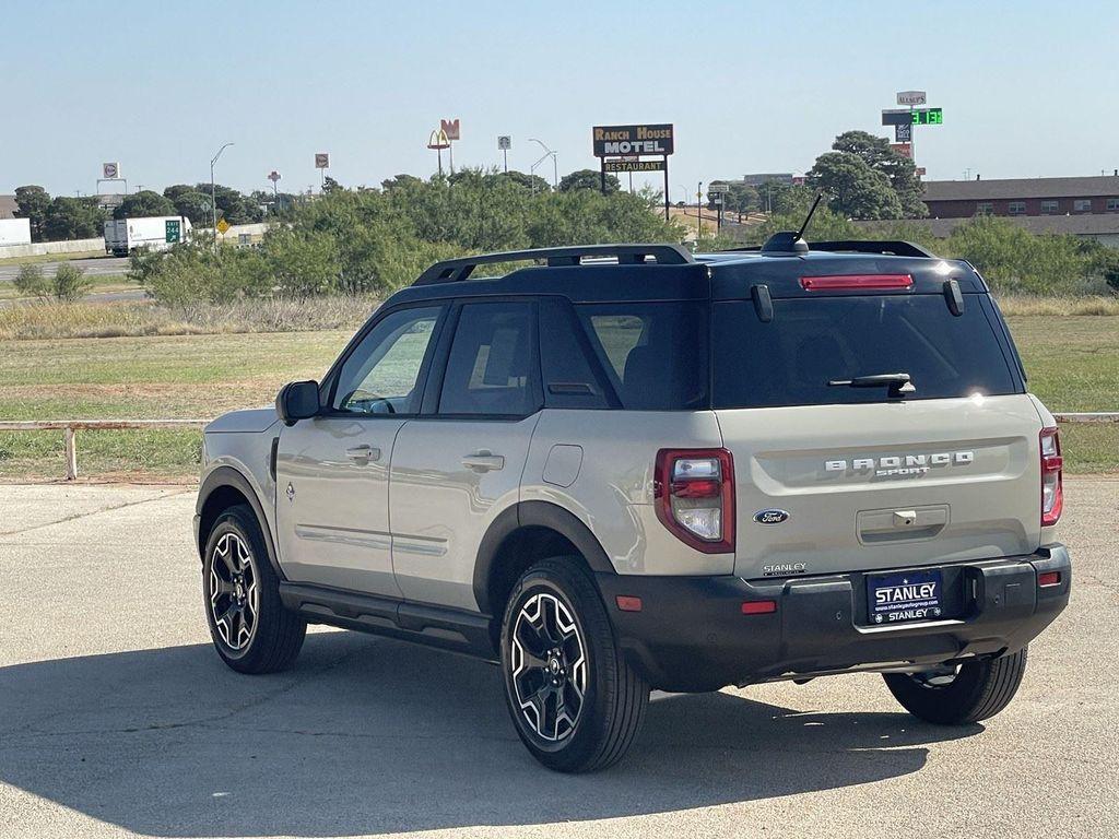 new 2025 Ford Bronco Sport car, priced at $39,213