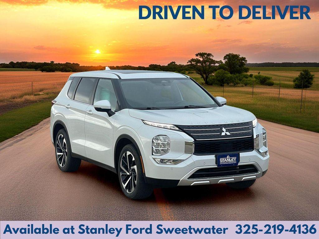 used 2024 Mitsubishi Outlander car, priced at $26,600