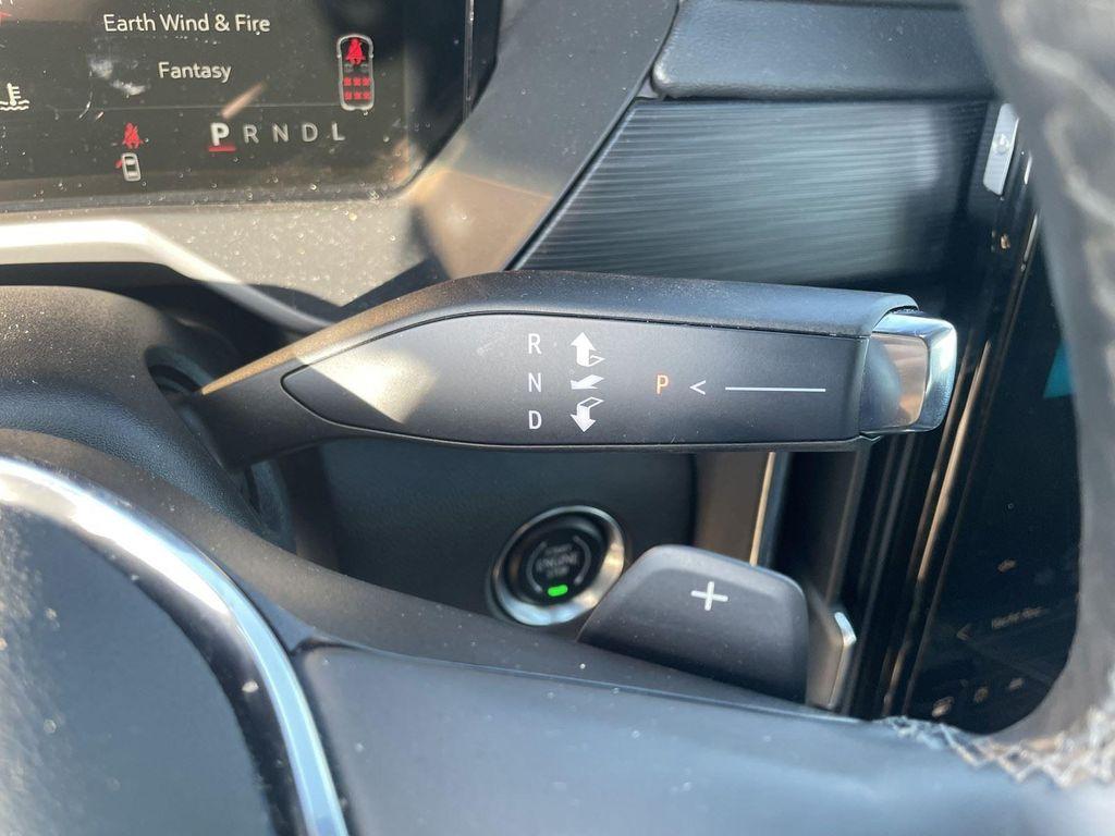 used 2025 GMC Acadia car, priced at $35,234