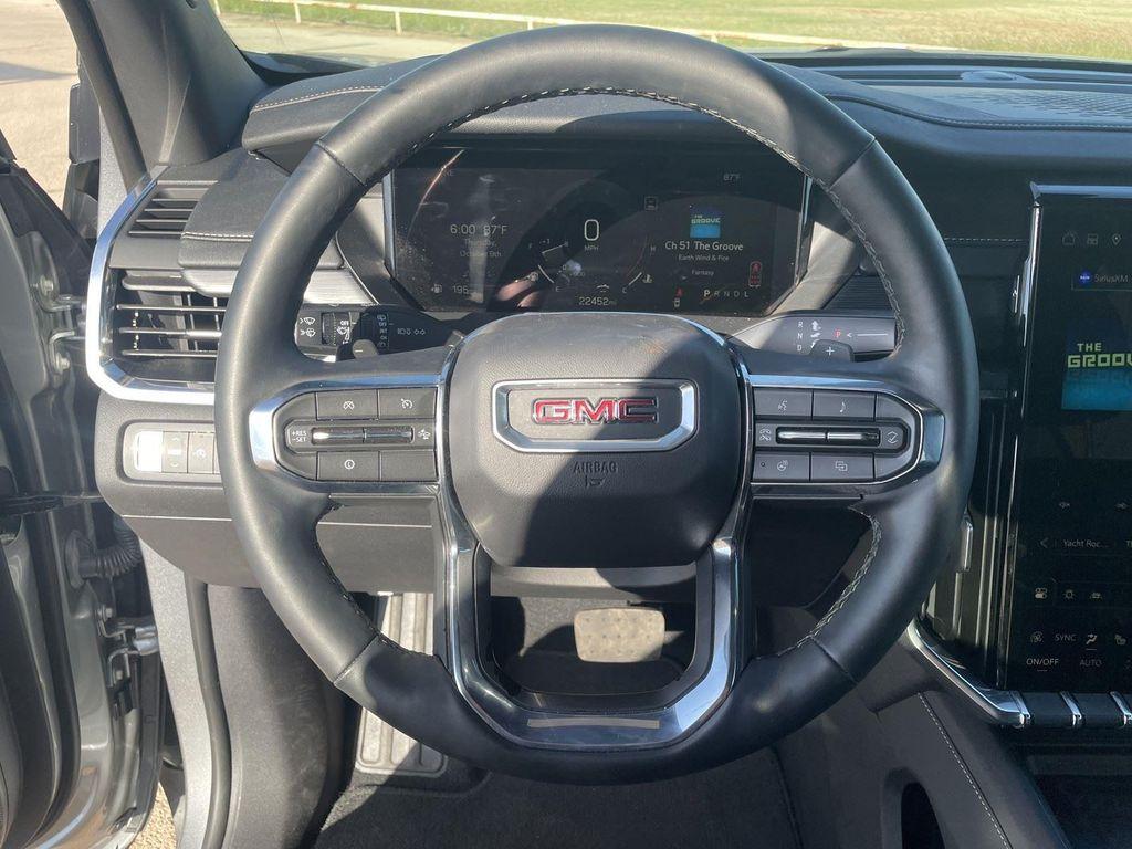 used 2025 GMC Acadia car, priced at $35,234