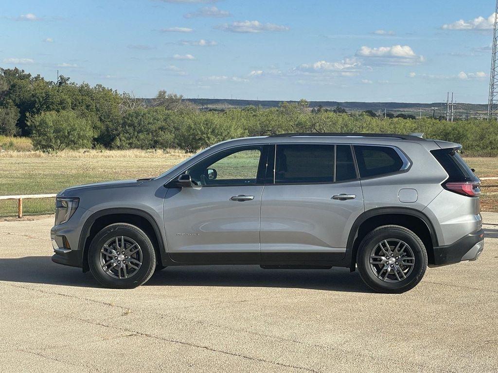 used 2025 GMC Acadia car, priced at $35,234