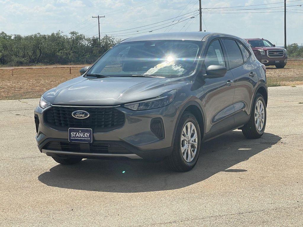 new 2025 Ford Escape car, priced at $29,621