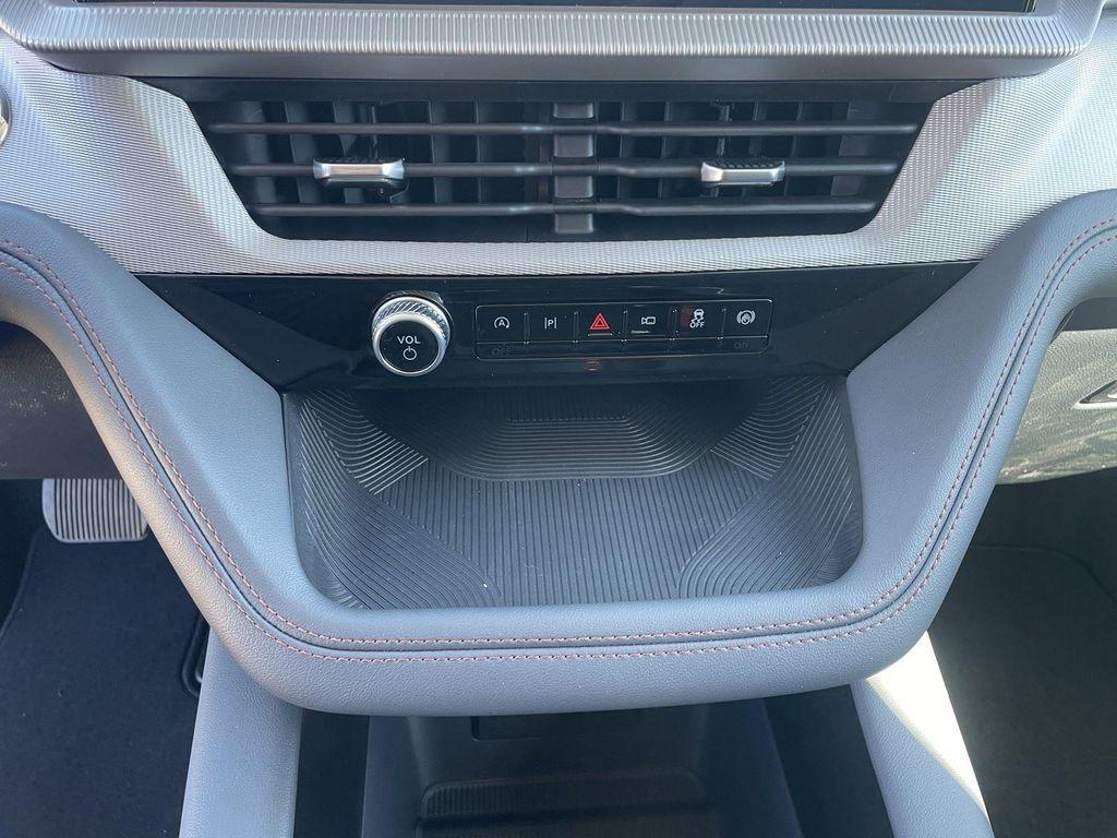 new 2026 Ford Explorer car, priced at $40,285