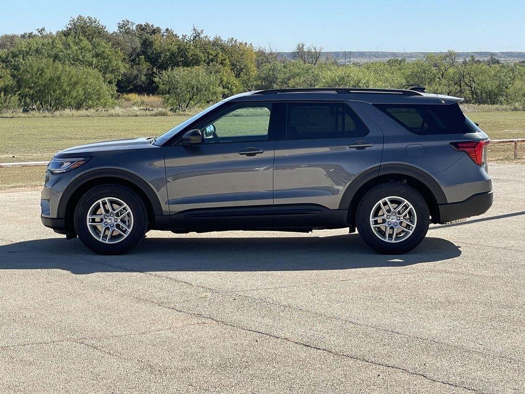new 2026 Ford Explorer car, priced at $40,285