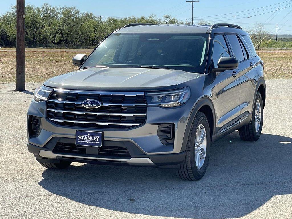 new 2026 Ford Explorer car, priced at $40,285