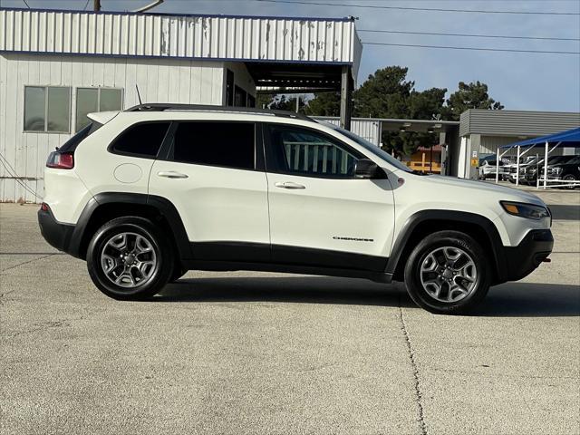 used 2019 Jeep Cherokee car, priced at $18,995