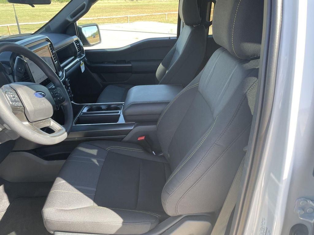 new 2025 Ford F-150 car, priced at $51,960