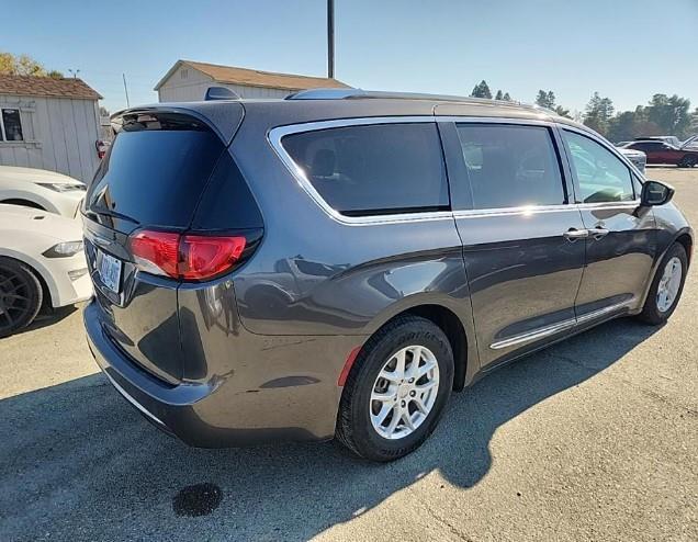 used 2020 Chrysler Pacifica car, priced at $17,995