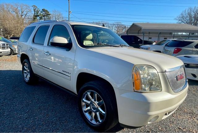 used 2013 GMC Yukon car, priced at $18,995