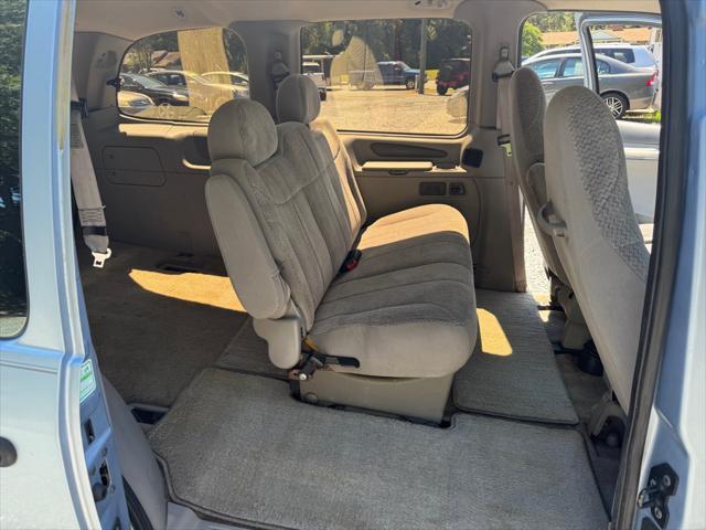 used 1998 Ford Windstar car, priced at $1,300