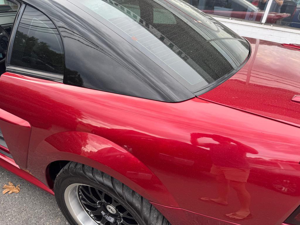 used 2004 Ford Mustang car