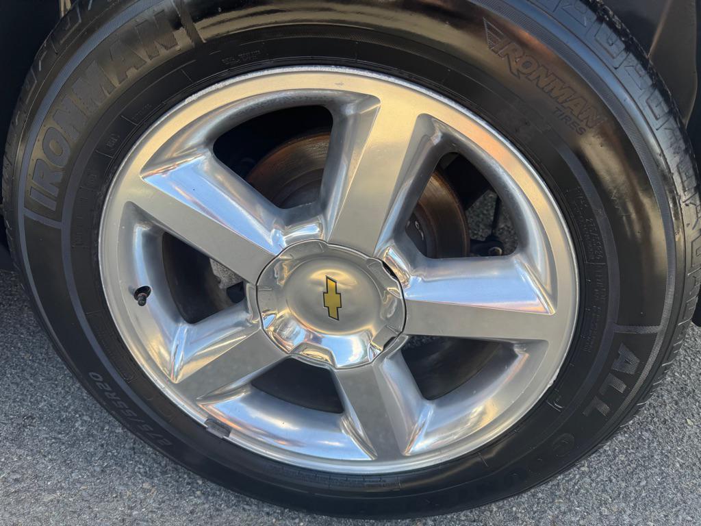 used 2014 Chevrolet Suburban car, priced at $12,930