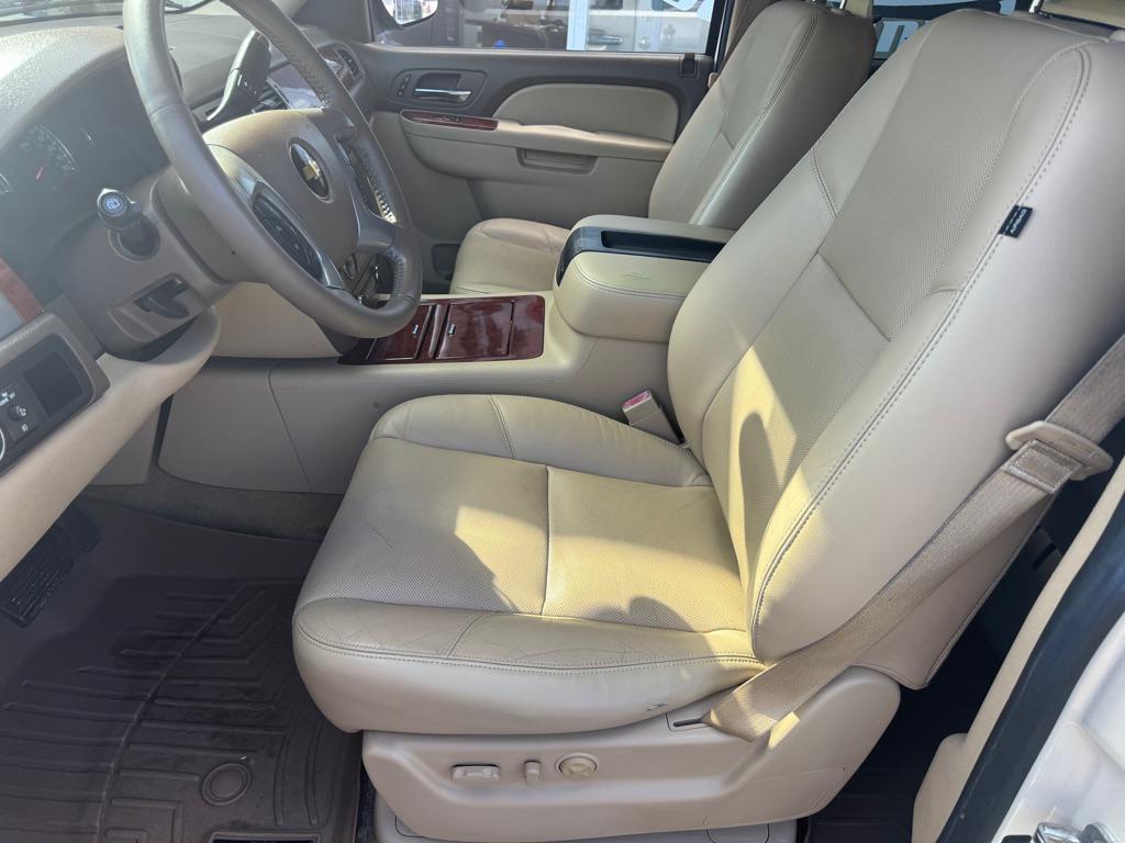 used 2014 Chevrolet Suburban car, priced at $12,930