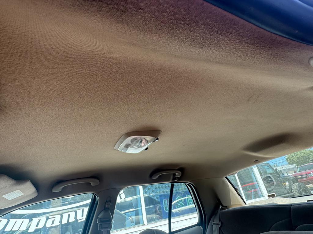 used 2001 Ford Crown Victoria car, priced at $2,800