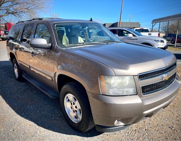 used 2011 Chevrolet Suburban car, priced at $15,995