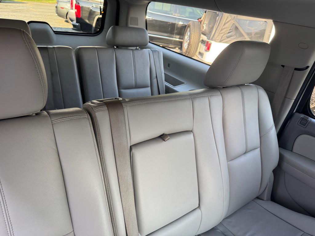 used 2013 GMC Yukon XL car, priced at $18,995