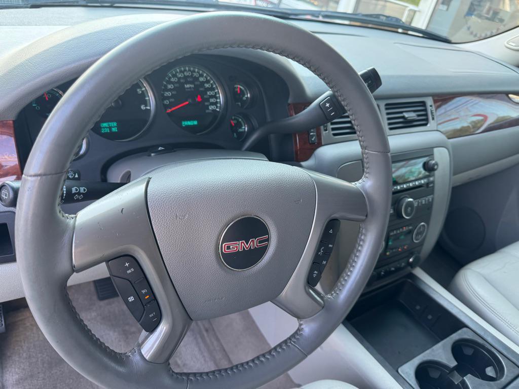 used 2013 GMC Yukon XL car, priced at $18,995