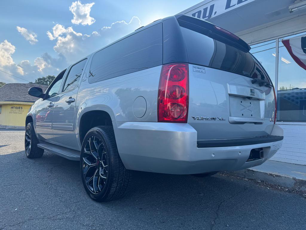 used 2013 GMC Yukon XL car, priced at $18,995